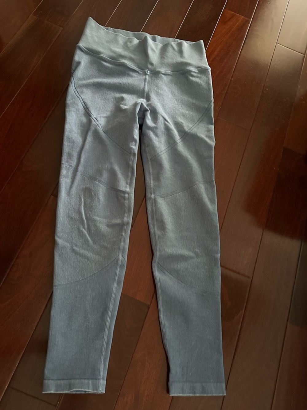 OFFLINE by Aerie Ribbed Waistband Seam Detail Blue Acid Wash Leggings Size M EUC
